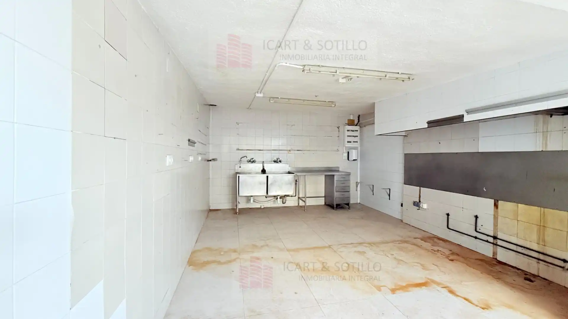 Cuina de Casa o xalet en venda en Vinaròs amb Aire condicionat, Jardí privat i Terrassa