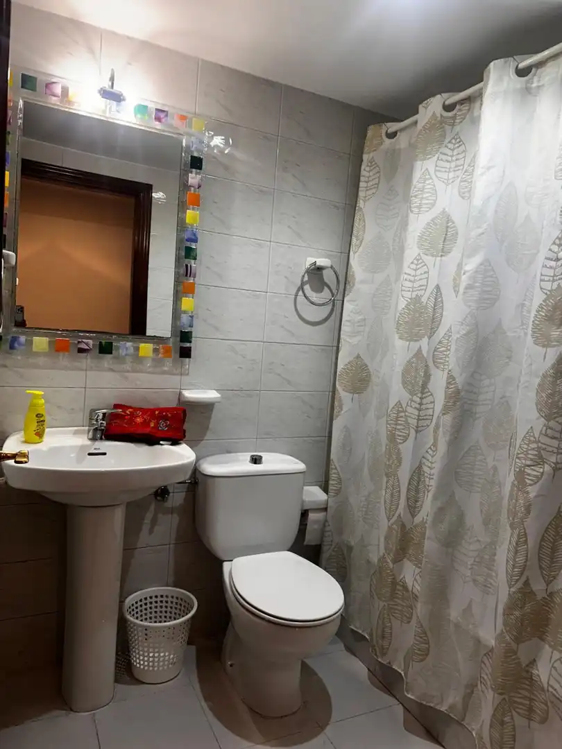Baño de Piso en venta en Oviedo  con Calefacción, Parquet y Trastero
