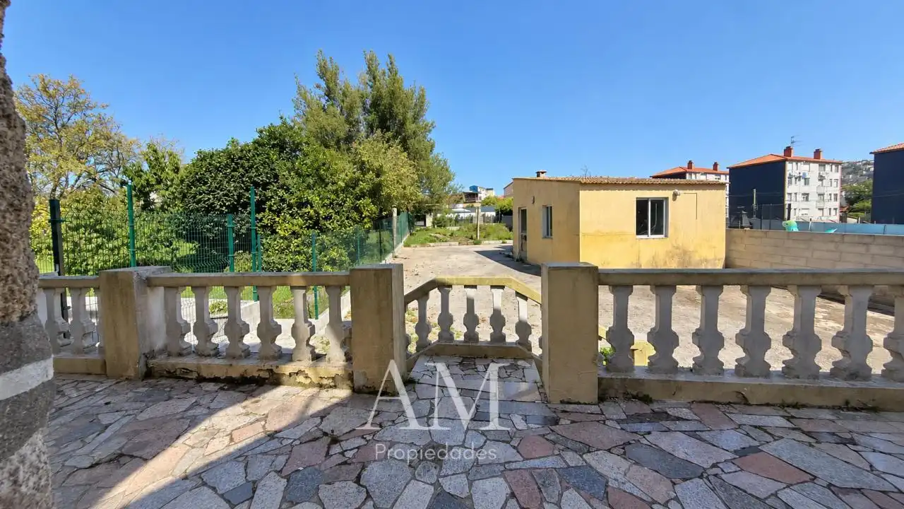 Vista exterior de Casa o chalet en venta en Vigo  con Calefacción, Jardín privado y Terraza