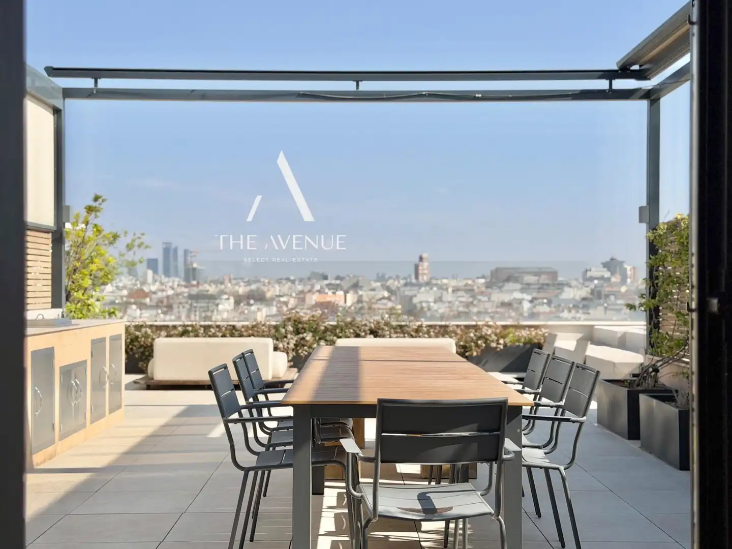 Duplex with balcony to rent in Calle de O'Donnell, imagen 3