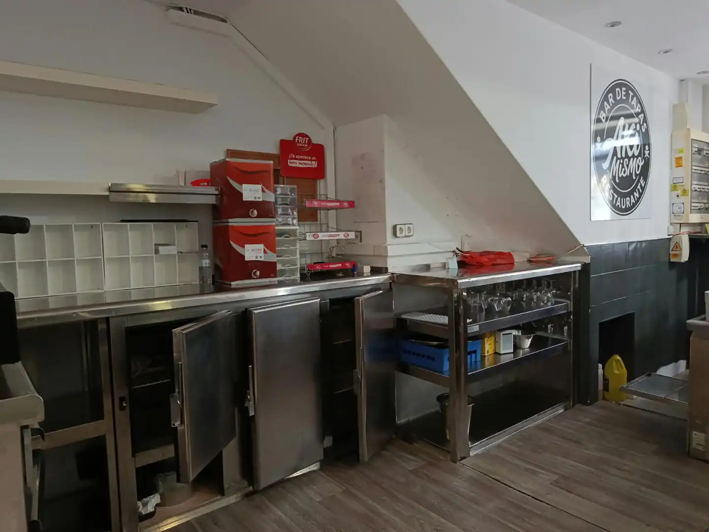 Local comercial de lloguer a Salvador Espriu, imagen 10