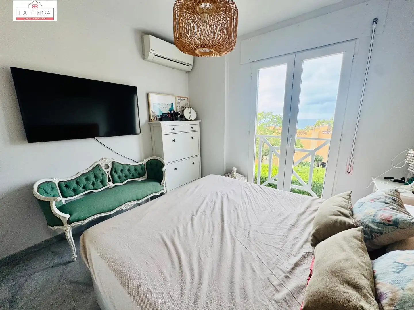 Bedroom of Flat for sale in Este