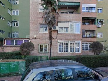 Piso en venta en Reyes Católicos