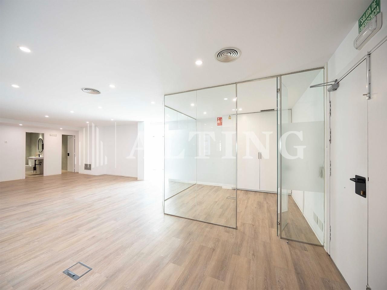 Office to rent in  Barcelona Capital  with Air Conditioner and Heating