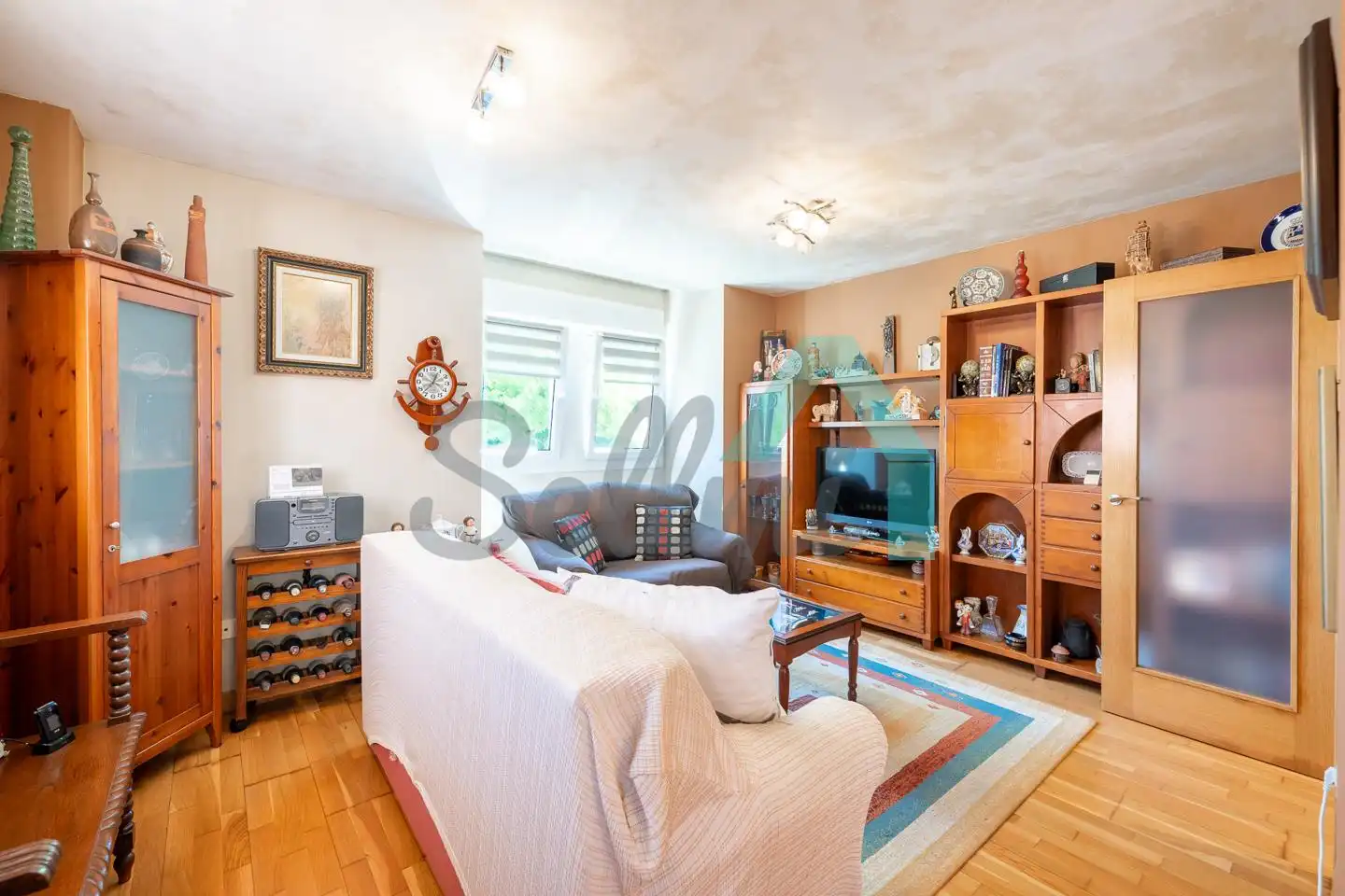 Sala de estar de Piso en venta en Avilés con Calefacción, Parquet y Trastero