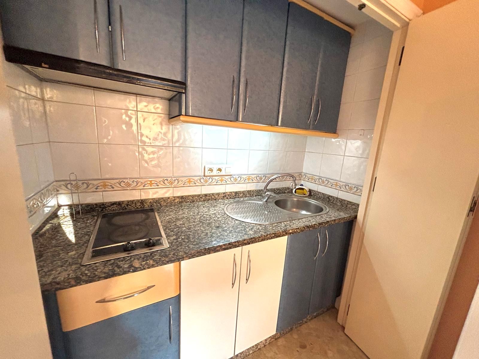 Kitchen of Study for sale in Benalmádena  with Furnished, Washing machine and Community pool