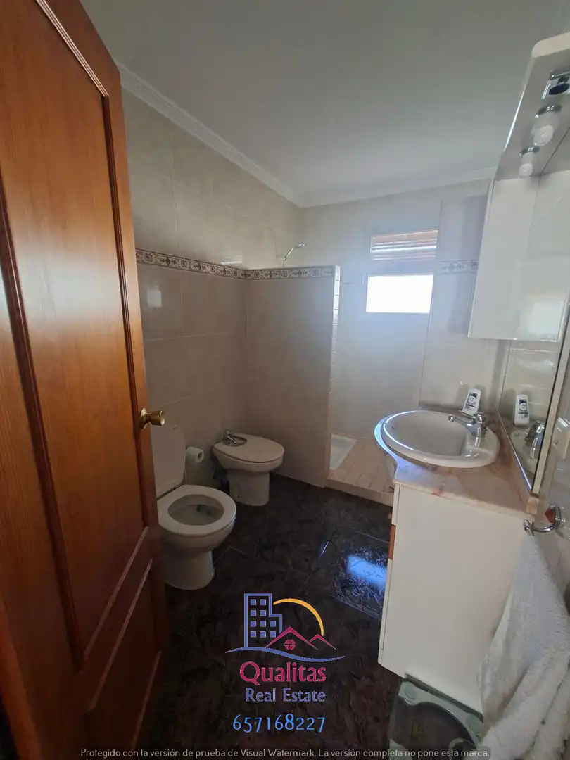 Baño de Casa o chalet de alquiler en Oliva con Aire acondicionado, Jardín privado y Terraza