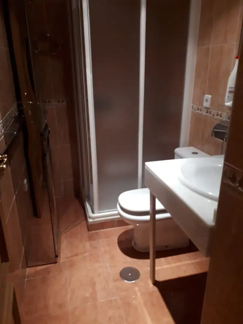 Bany de Casa o xalet en venda en Jaén amb Aire condicionat, Calefacció i Terrassa