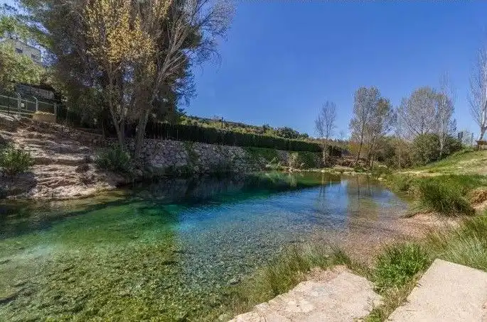Schwimmbecken von Residential zum Verkauf in Tuéjar