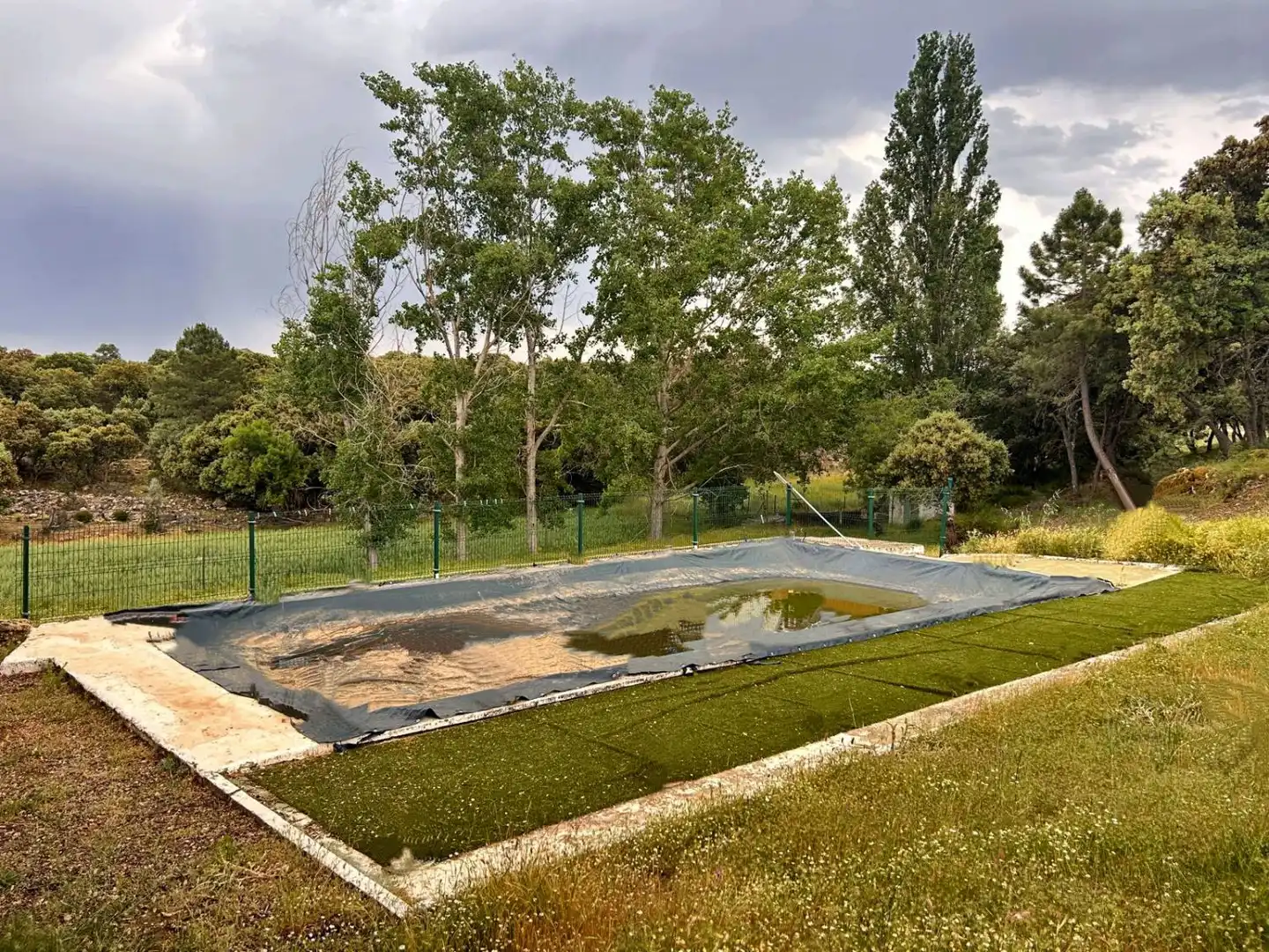 Piscina de Finca rústica en venta en Masegoso con Aire acondicionado y Calefacción