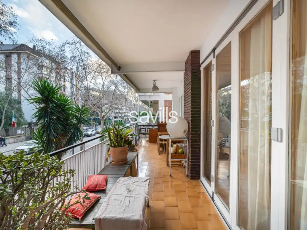 Vista exterior de Apartamento en venta en Barcelona con Balcón