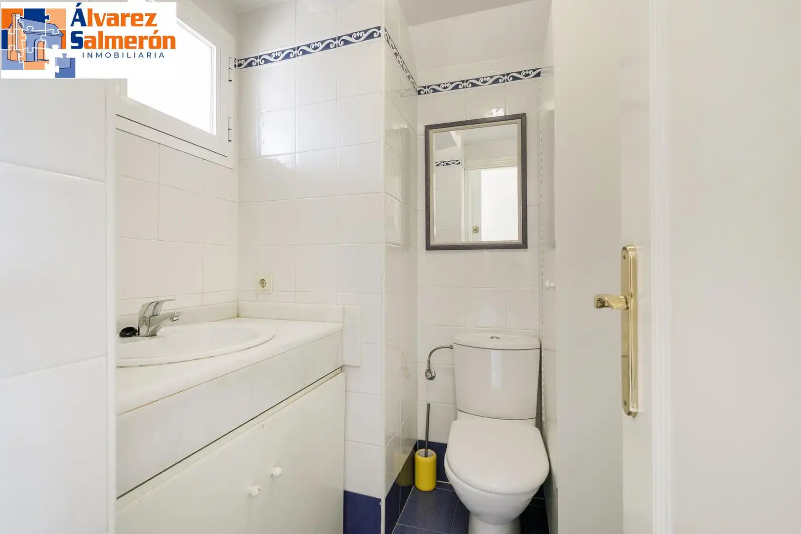 Baño de Casa adosada en venta en Armilla con Calefacción y Terraza