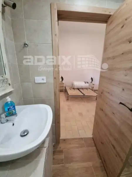 Baño de Piso de alquiler en Lucena con Amueblado, Lavadora y TV