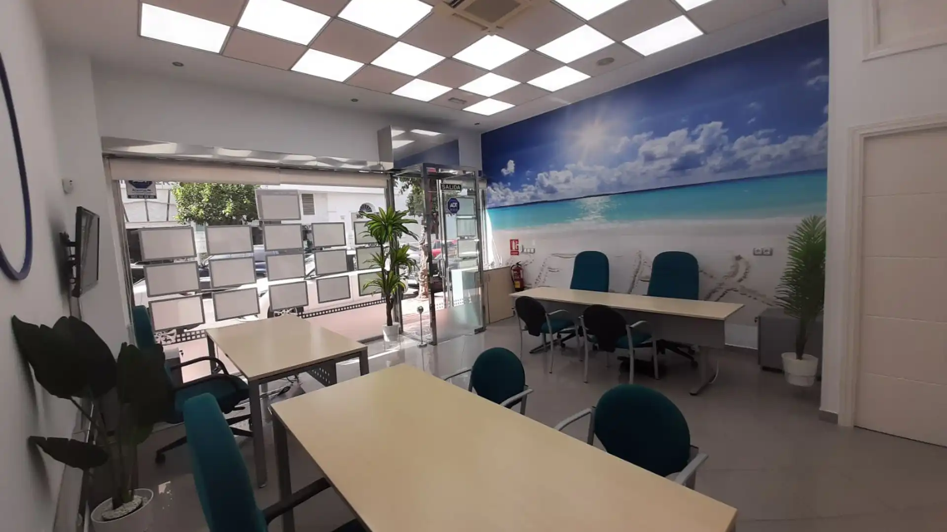 Oficina de alquiler en Benalmádena con Aire acondicionado, Calefacción y Amueblado