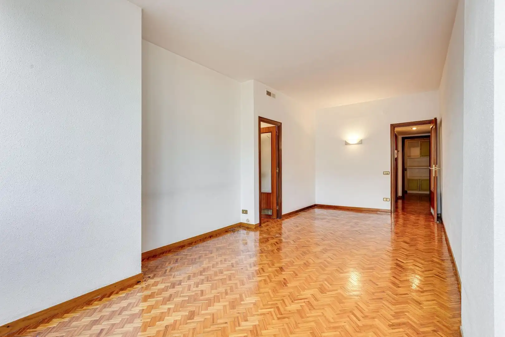 Piso en venta en Barcelona con Alarma