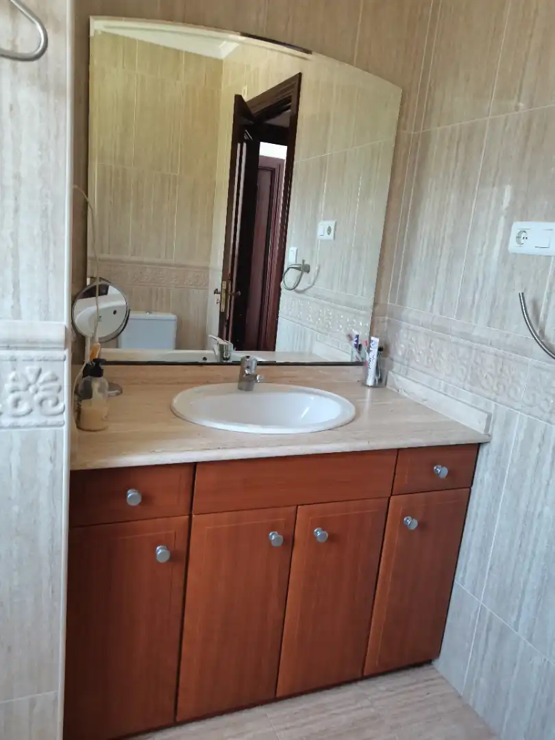 Bany de Casa o xalet en venda en Málaga amb Calefacció, Jardí privat i Parquet