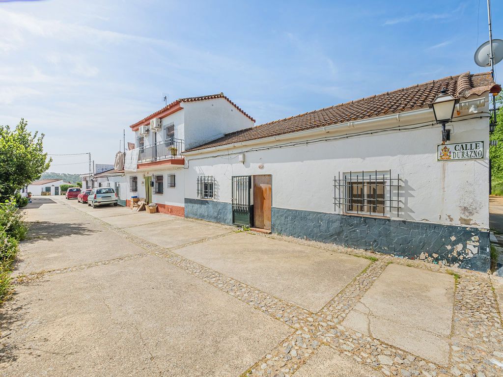 Vista exterior de Casa o chalet en venta en El Castillo de las Guardas