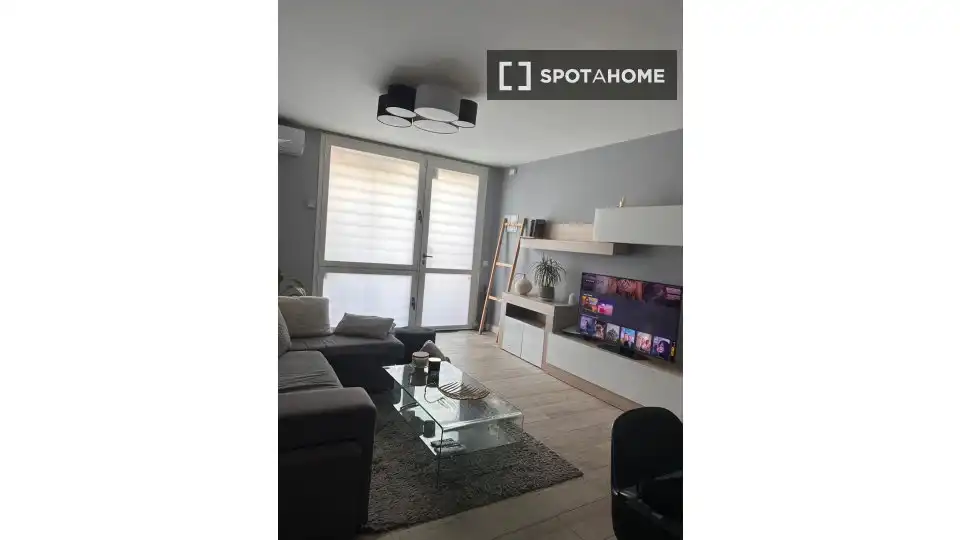 Sala de estar de Piso de alquiler en Madrid con Aire acondicionado, Calefacción y Amueblado