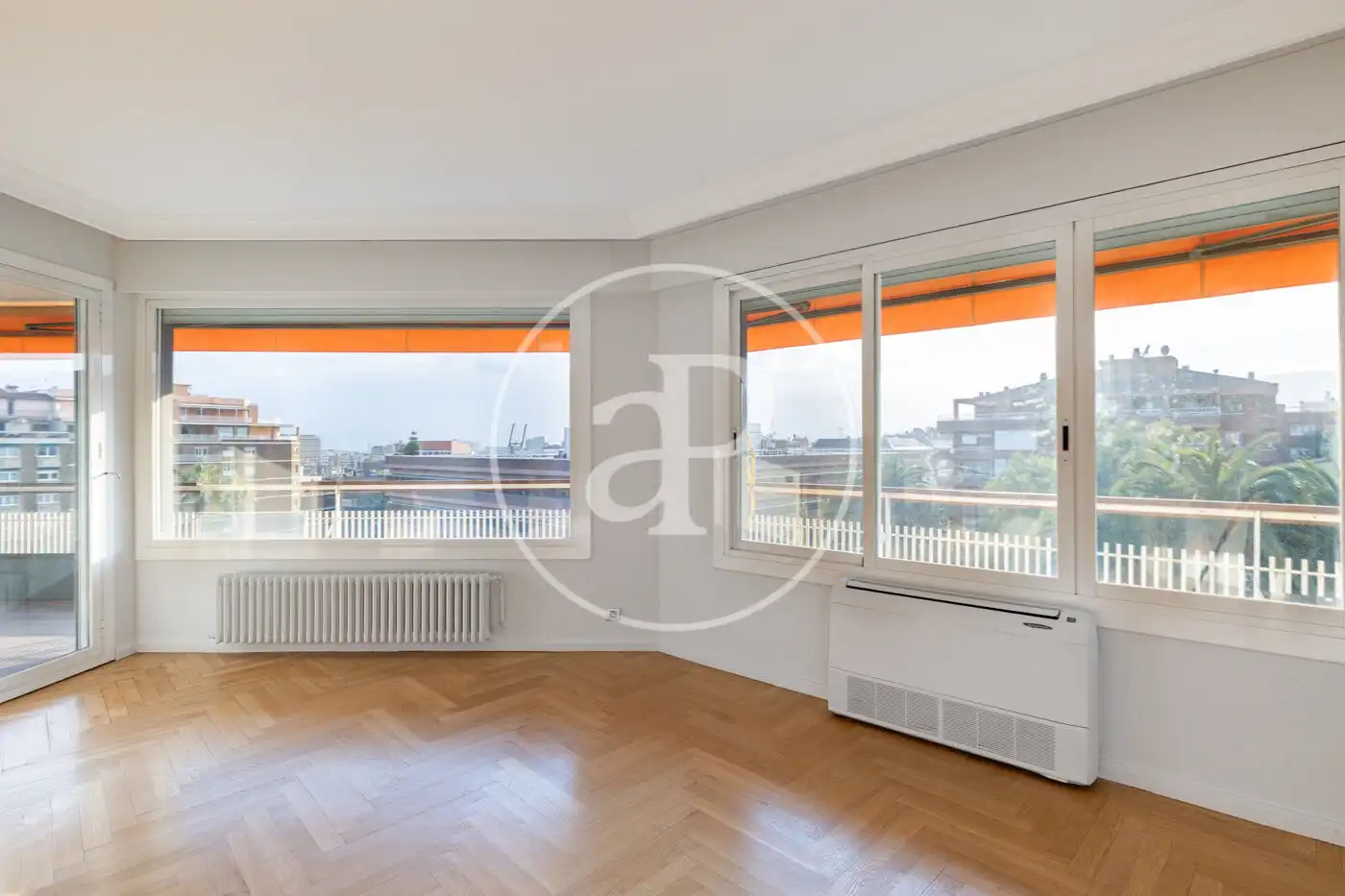 Living room of Flat for rent in Barcelona  with Air Conditioner, Heating and Terrace
