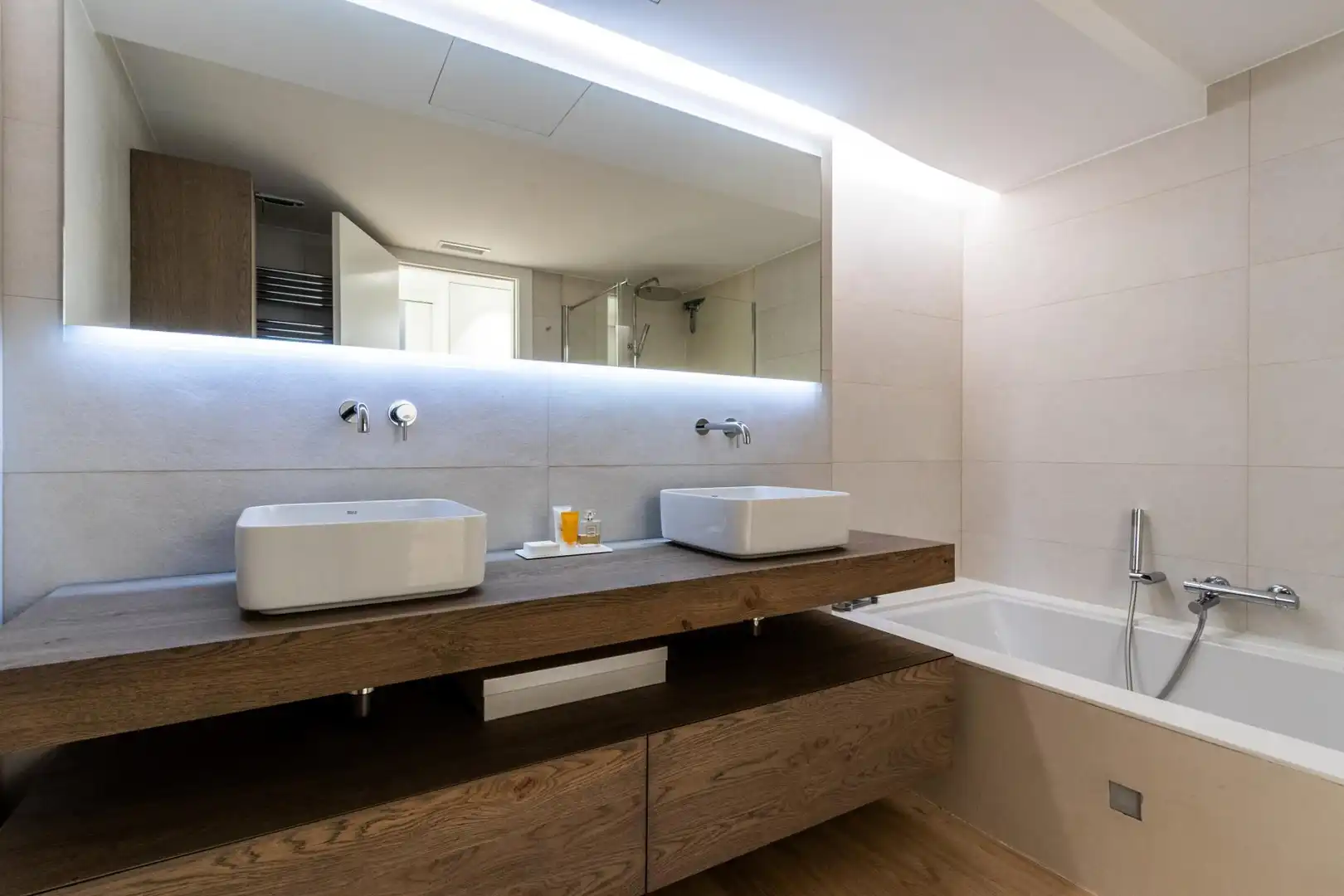 Baño de Piso en venta en Manresa con Calefacción, Parquet y Terraza