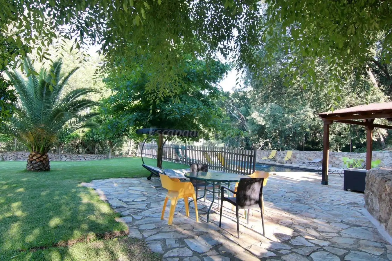 Jardí de Casa o xalet en venda en Candeleda amb Aire condicionat, Calefacció i Jardí privat