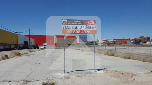 Terreno industrial en Venta en Avenida pontones en El Quiñón