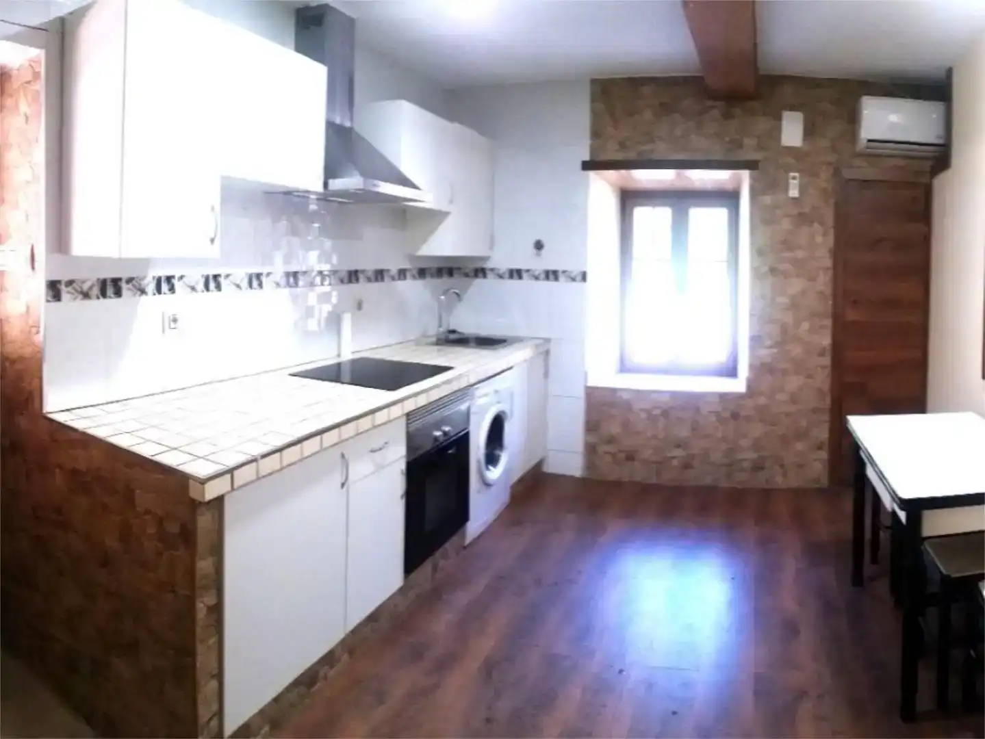 Cuina de Casa o xalet en venda en Coaña amb Aire condicionat i Balcó