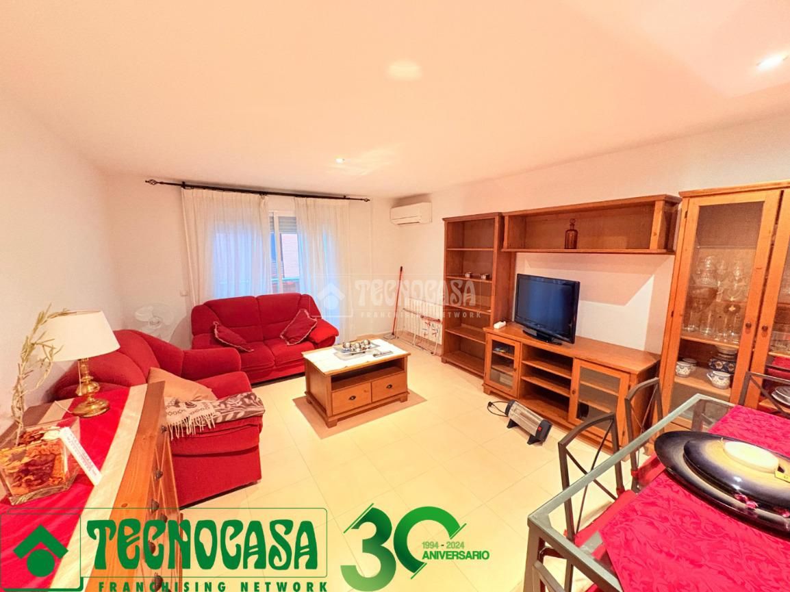 Living room of Flat for sale in  Toledo Capital  with Air Conditioner, Heating and Balcony