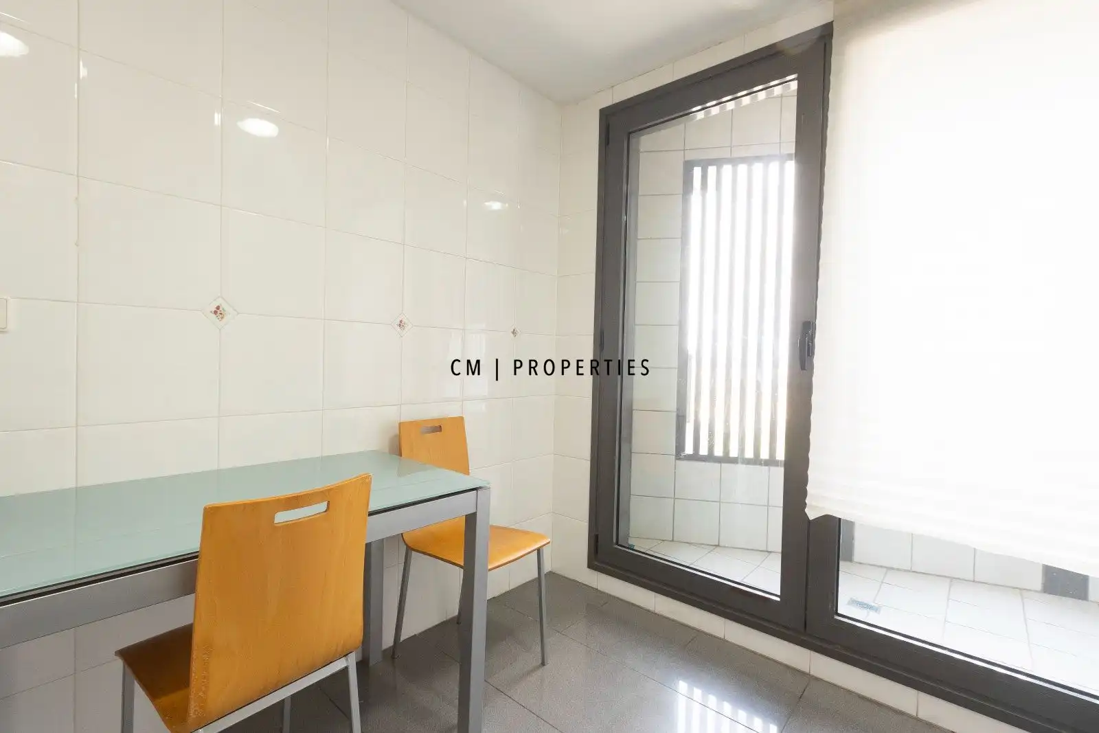 Flat for rent in Valencia  with Air Conditioner, Heating and Terrace
