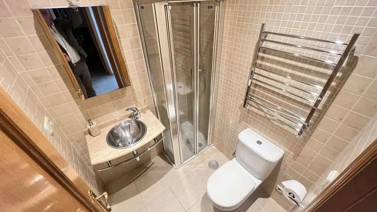 Bany de Apartament de lloguer en Marbella amb Aire condicionat, Calefacció i Terrassa