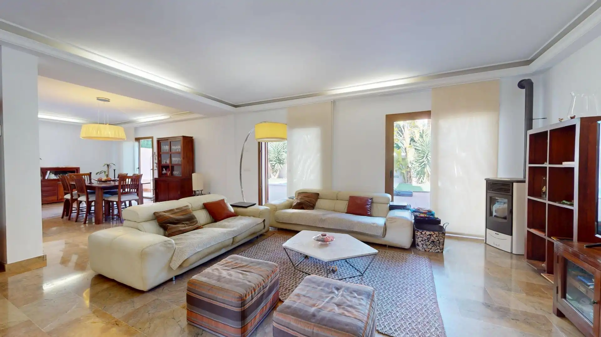 Sala d'estar de Casa o xalet en venda en  Palma de Mallorca amb Aire condicionat, Jardí privat i Piscina