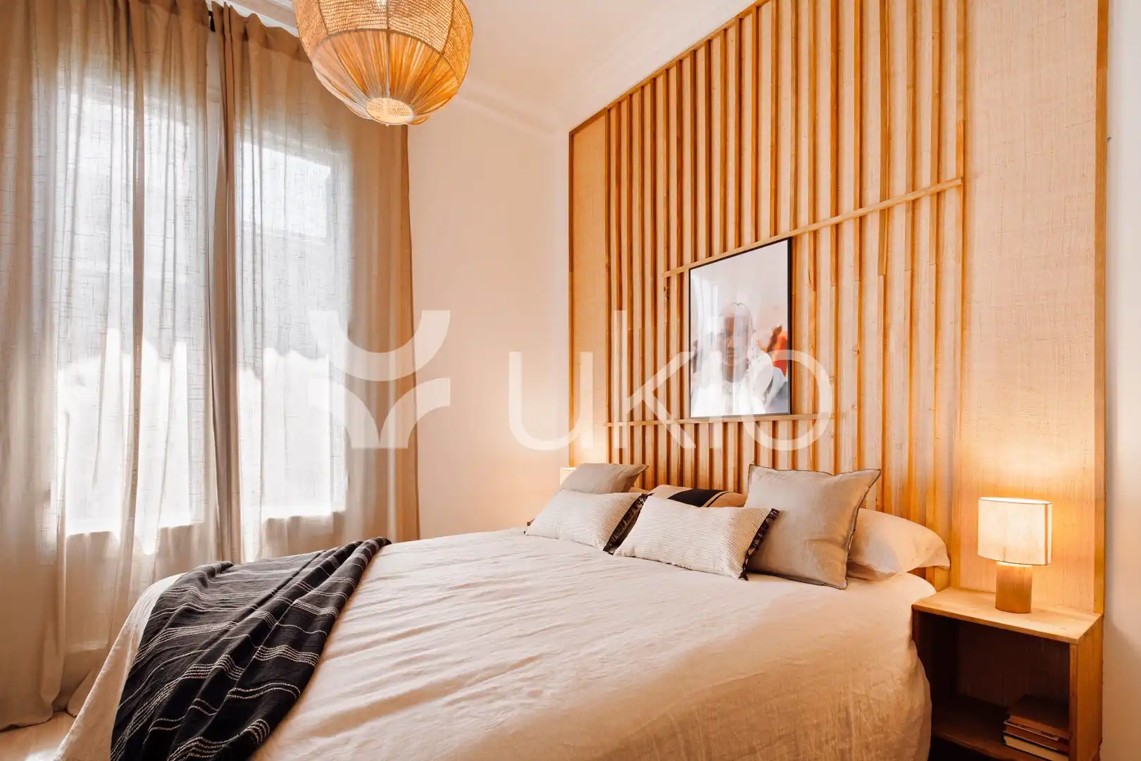 Dormitori de Apartament de lloguer en Barcelona amb Aire condicionat, Moblat i Forn