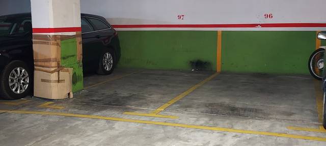 Garaje en Venta en Carrer de Portolà, 22 en El Putget i el Farró
