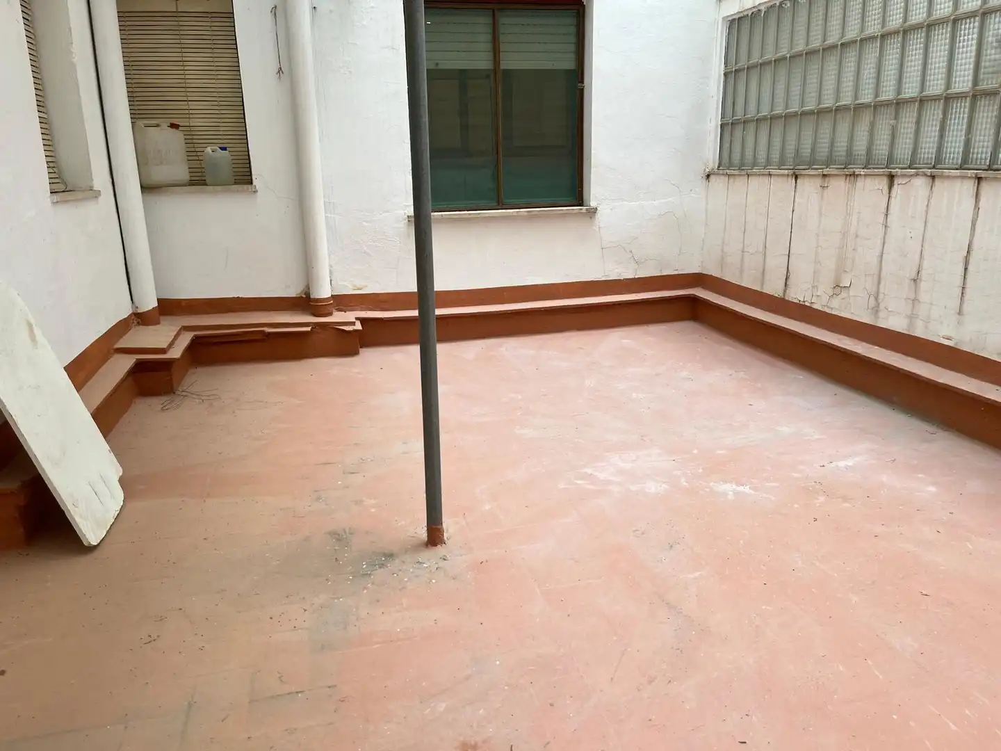 Terrassa de Pis en venda en Almansa amb Calefacció i Moblat