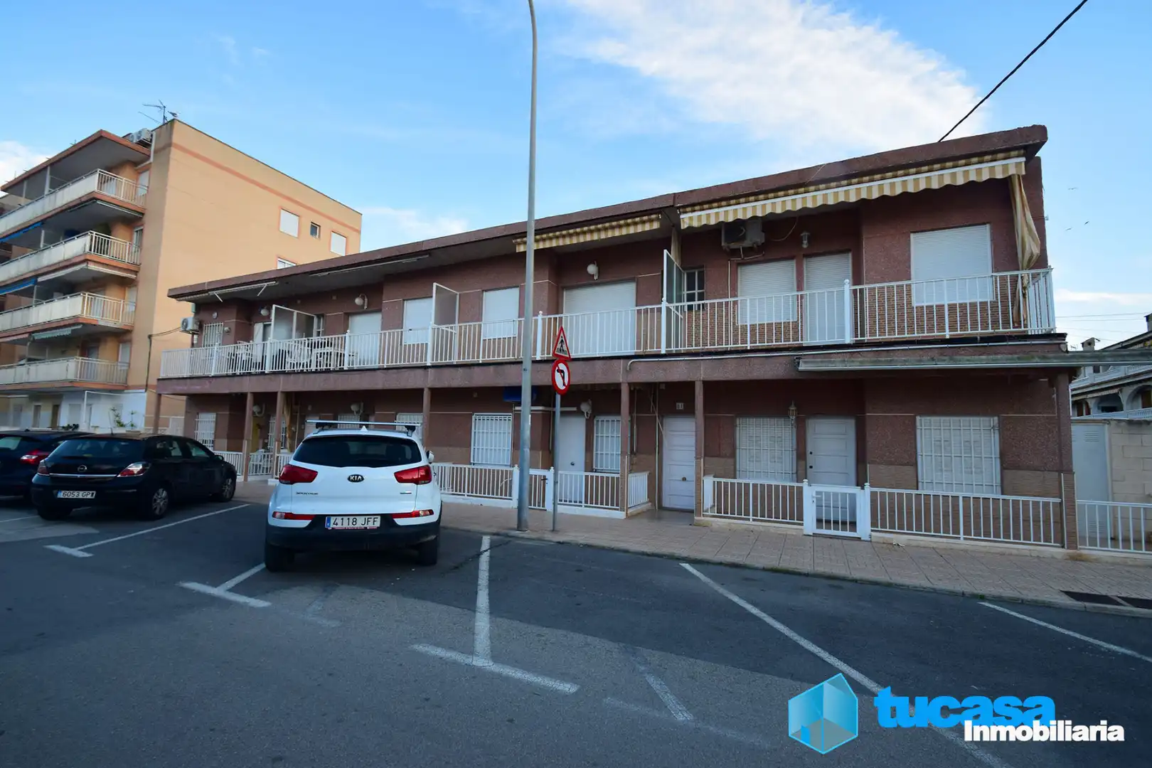 Vista exterior de Pis en venda en Santa Pola amb Terrassa i Balcó