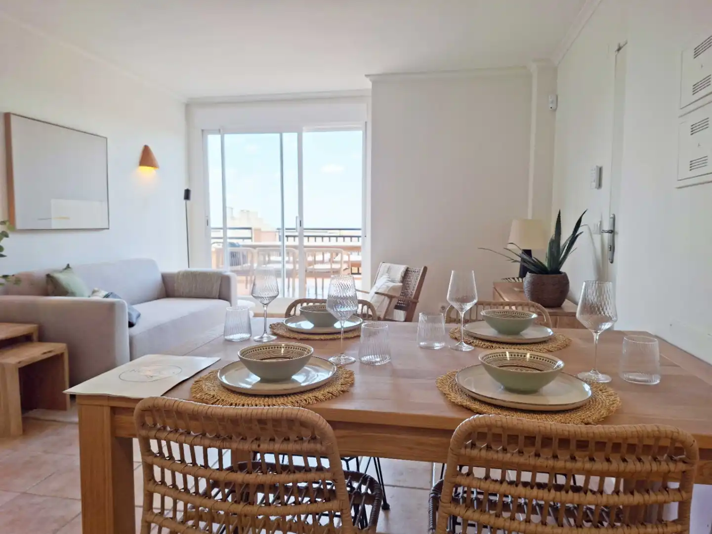 Menjador de Apartament en venda en Pedreguer amb Jardí privat, Terrassa i Internet