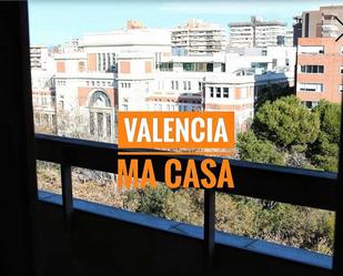 Exterior view of Flat to rent in  Valencia Capital  with Air Conditioner, Heating and Parquet flooring