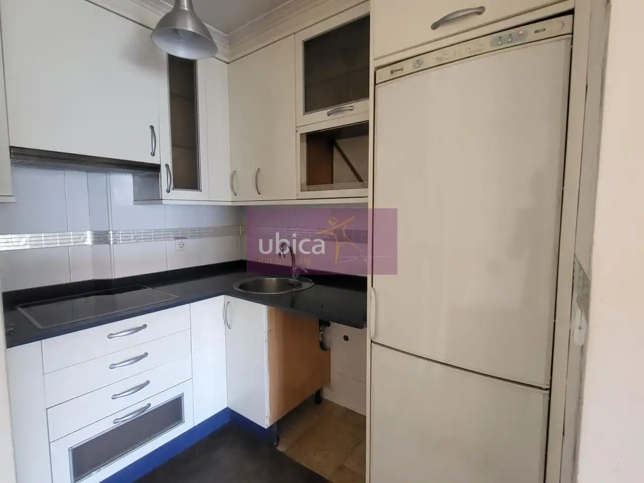 Kitchen of Attic for sale in Vigo   with Heating, Parquet flooring and Terrace