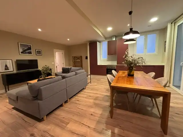 Sala de estar de Piso de alquiler en  Pamplona / Iruña con Calefacción, Parquet y Amueblado
