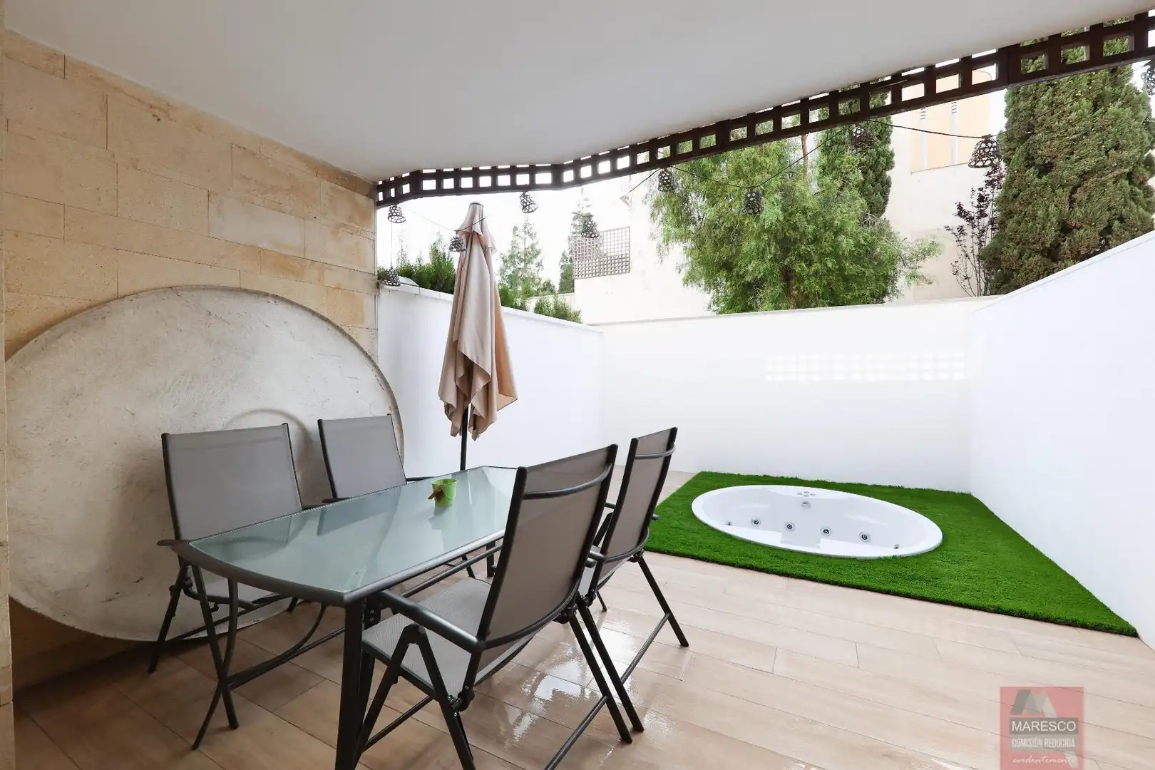 Terrasse von Einfamilien-Reihenhaus zum Verkauf in Mijas mit Klimaanlage, Terrasse und Abstellraum