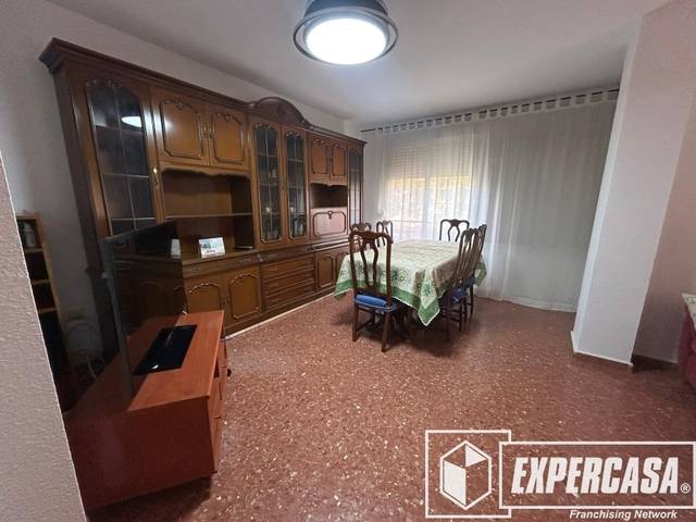 Piso en Venta en Avenida Del Furs, 21 en Parque de la Bombilla