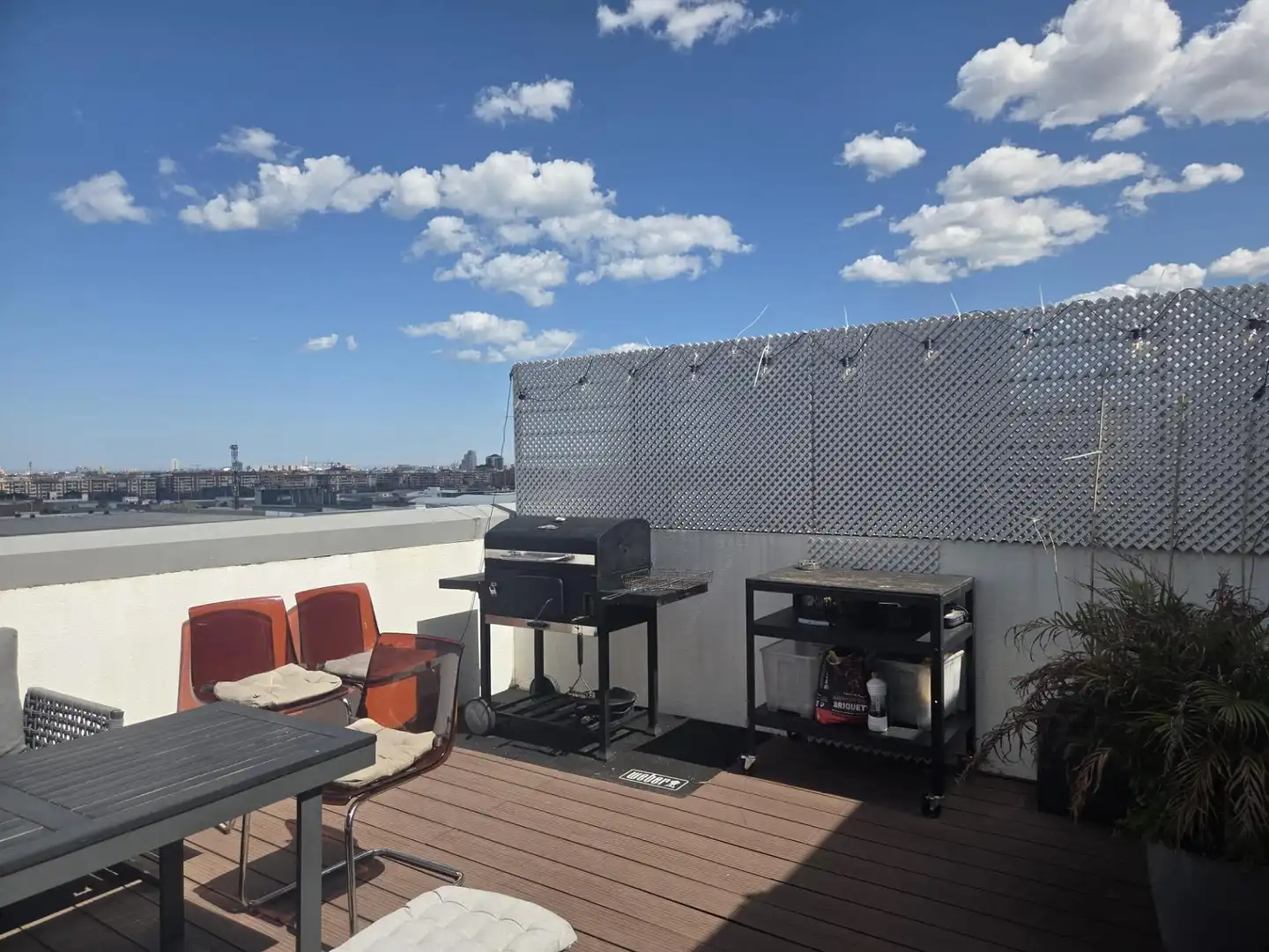 Terrasse von Dachboden zum Verkauf in Valencia mit Klimaanlage, Terrasse und Möbliert