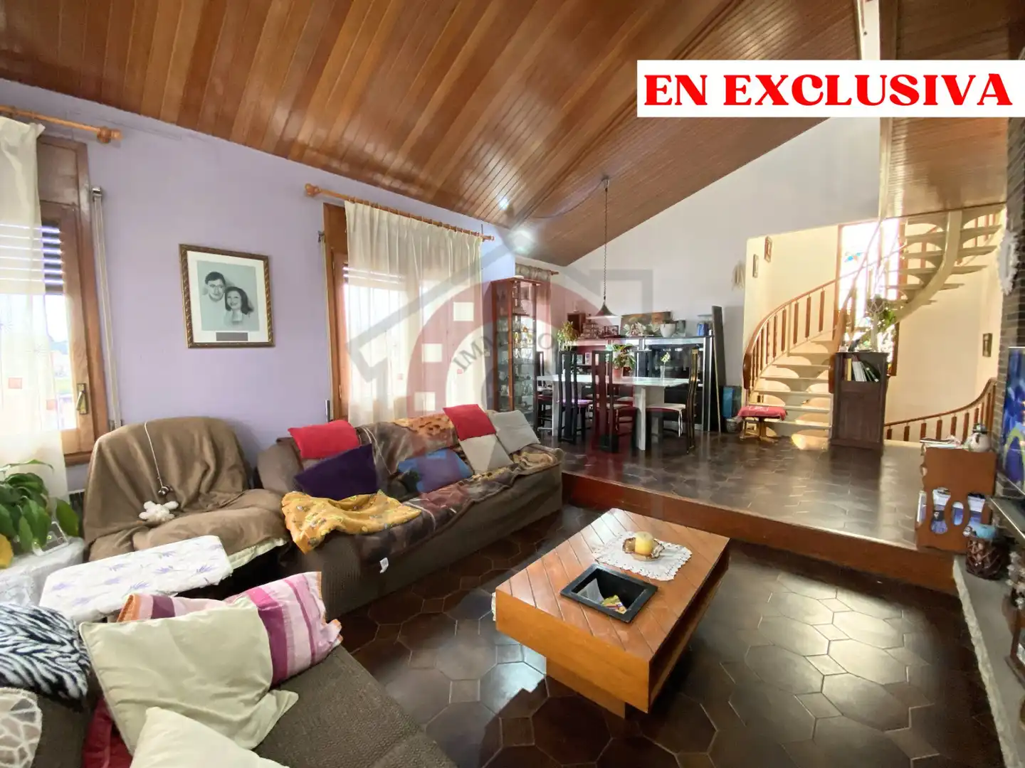 Sala de estar de Casa o chalet en venta en Palau-solità i Plegamans con Terraza, Trastero y Piscina