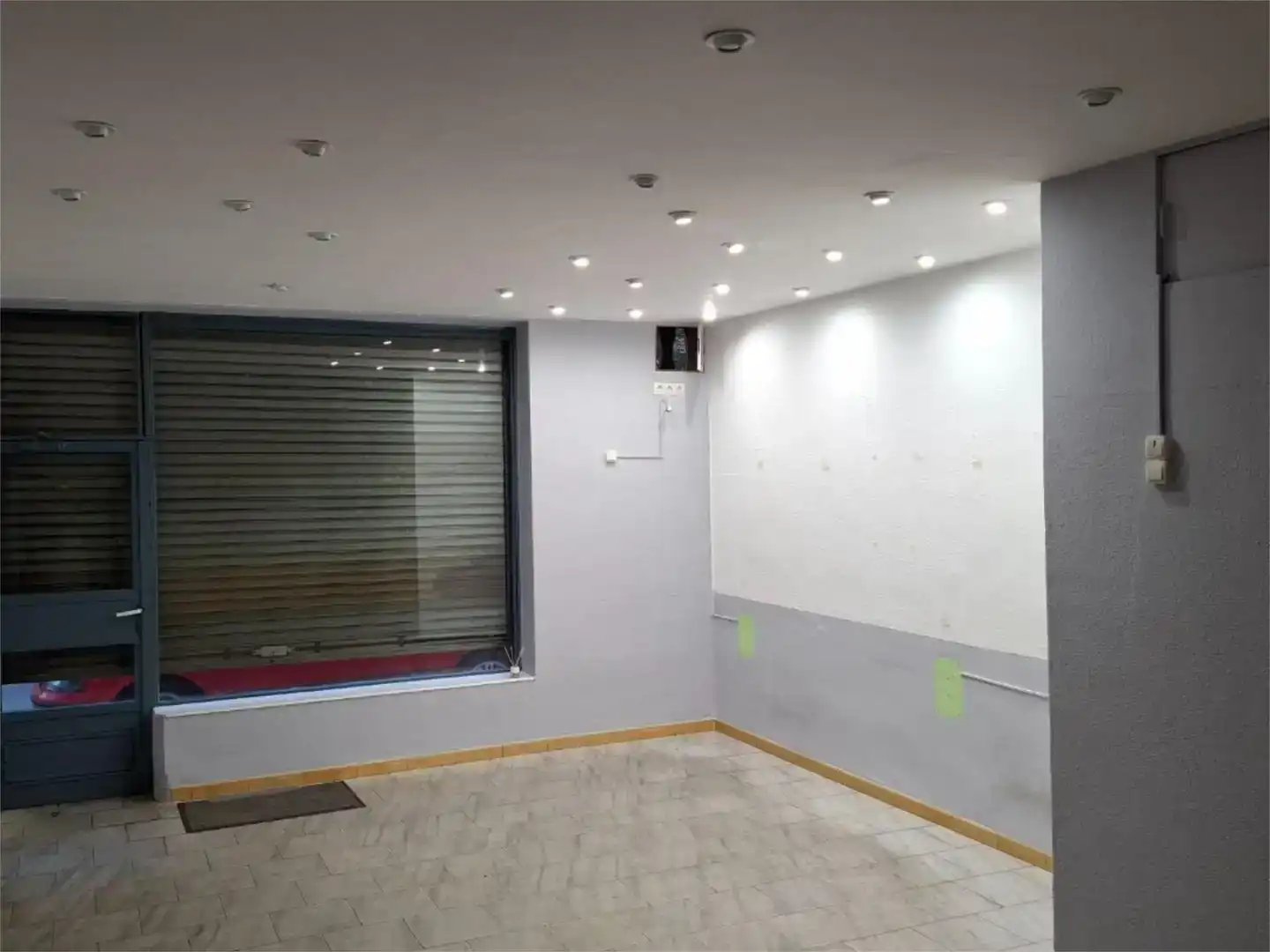 Local de lloguer en Venta de Baños