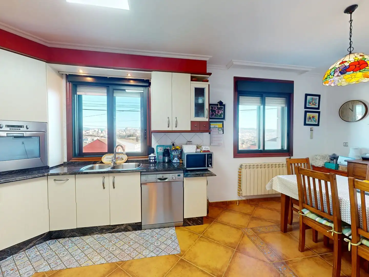 Kitchen of Houses for sale in Vigo   with Heating, Private garden and Storage room