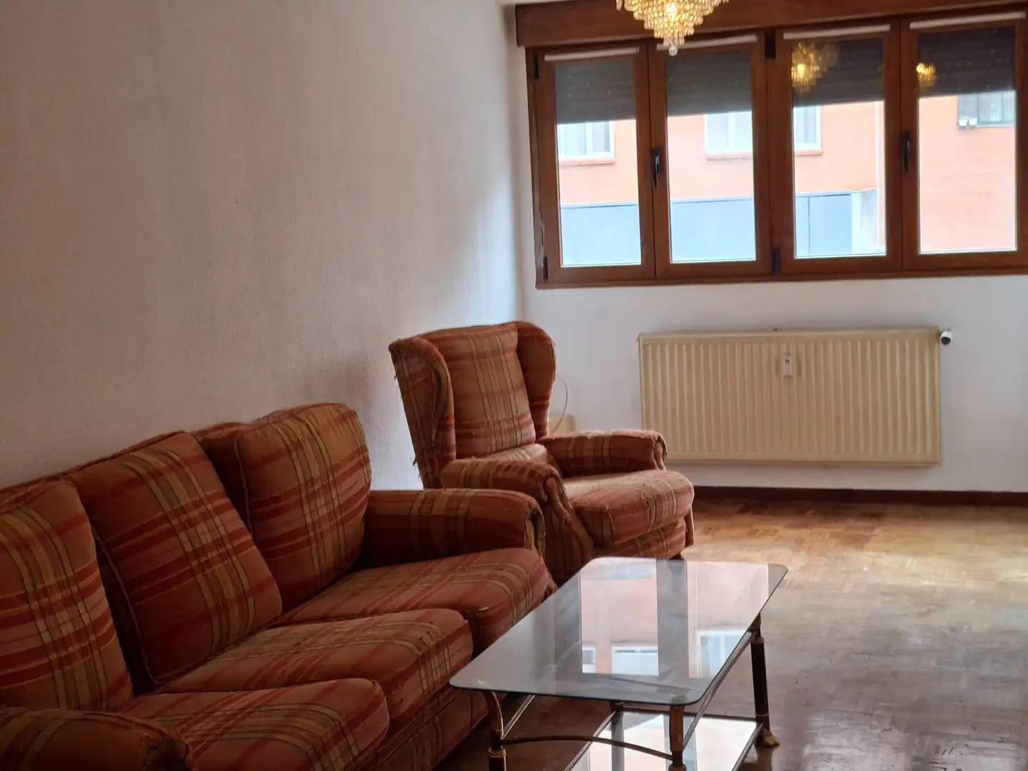 Sala de estar de Piso de alquiler en Avilés con Calefacción, Parquet y Horno