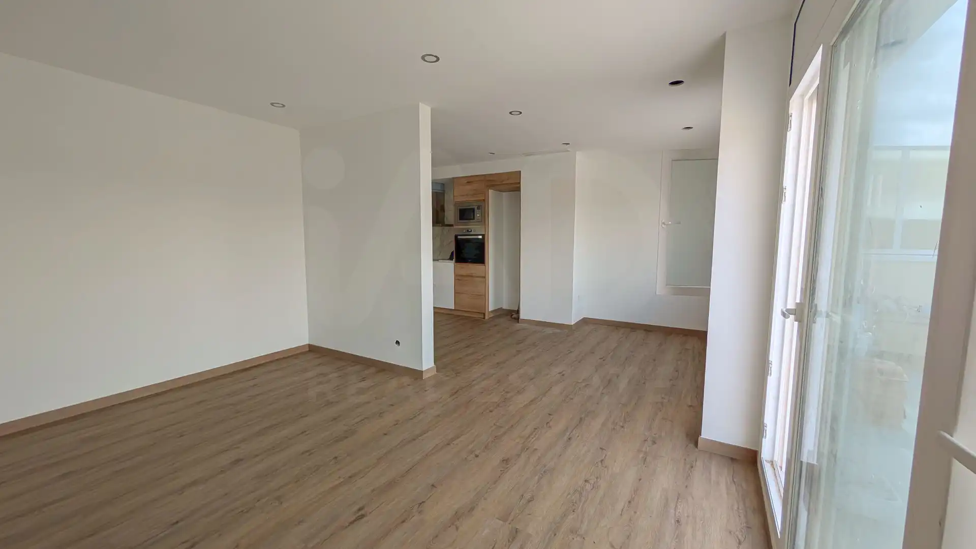 Sala de estar de Ático en venta en Olesa de Montserrat con Aire acondicionado, Calefacción y Terraza