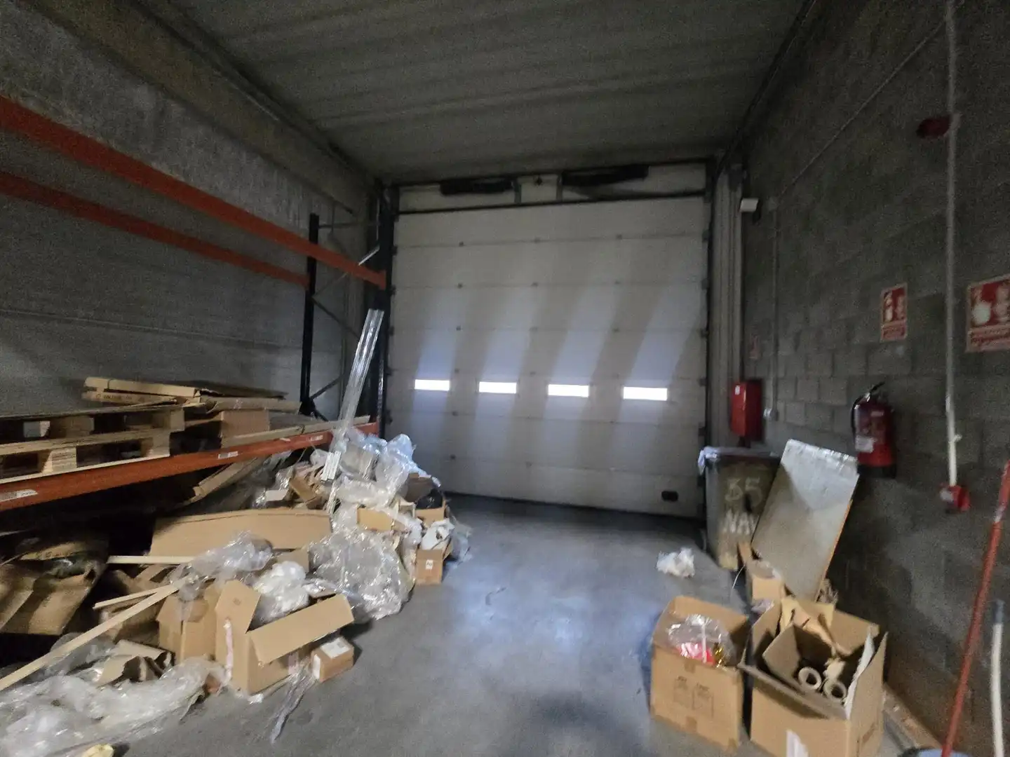 Parking de Nave industrial de alquiler en Móstoles con Calefacción