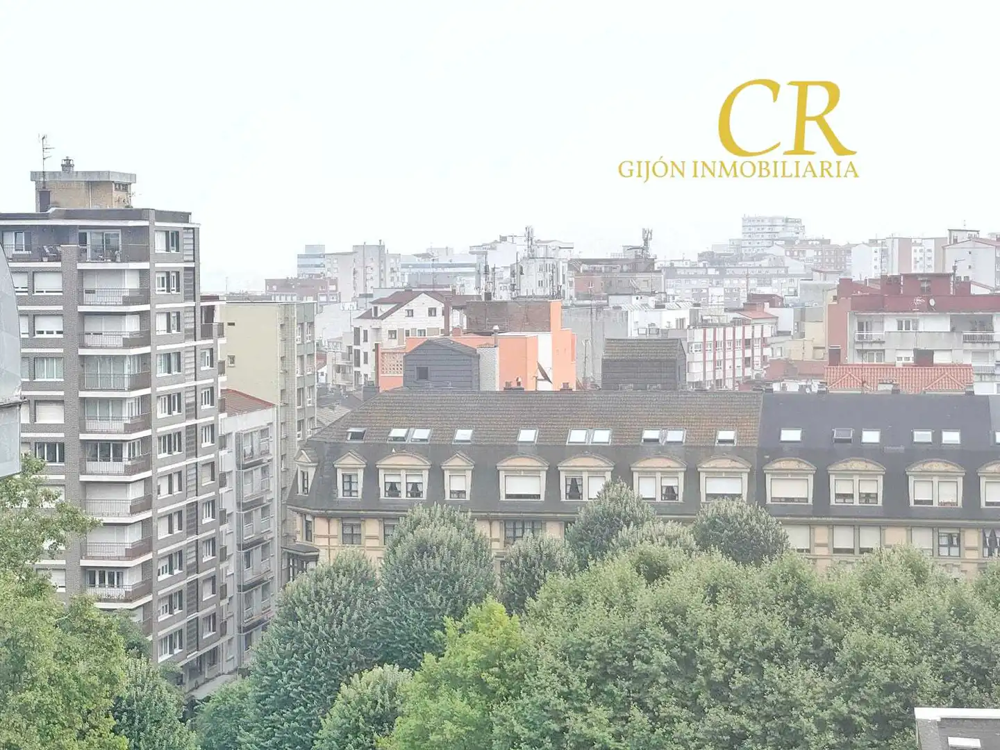 Vista exterior de Ático en venta en Gijón  con Calefacción, Amueblado y Horno