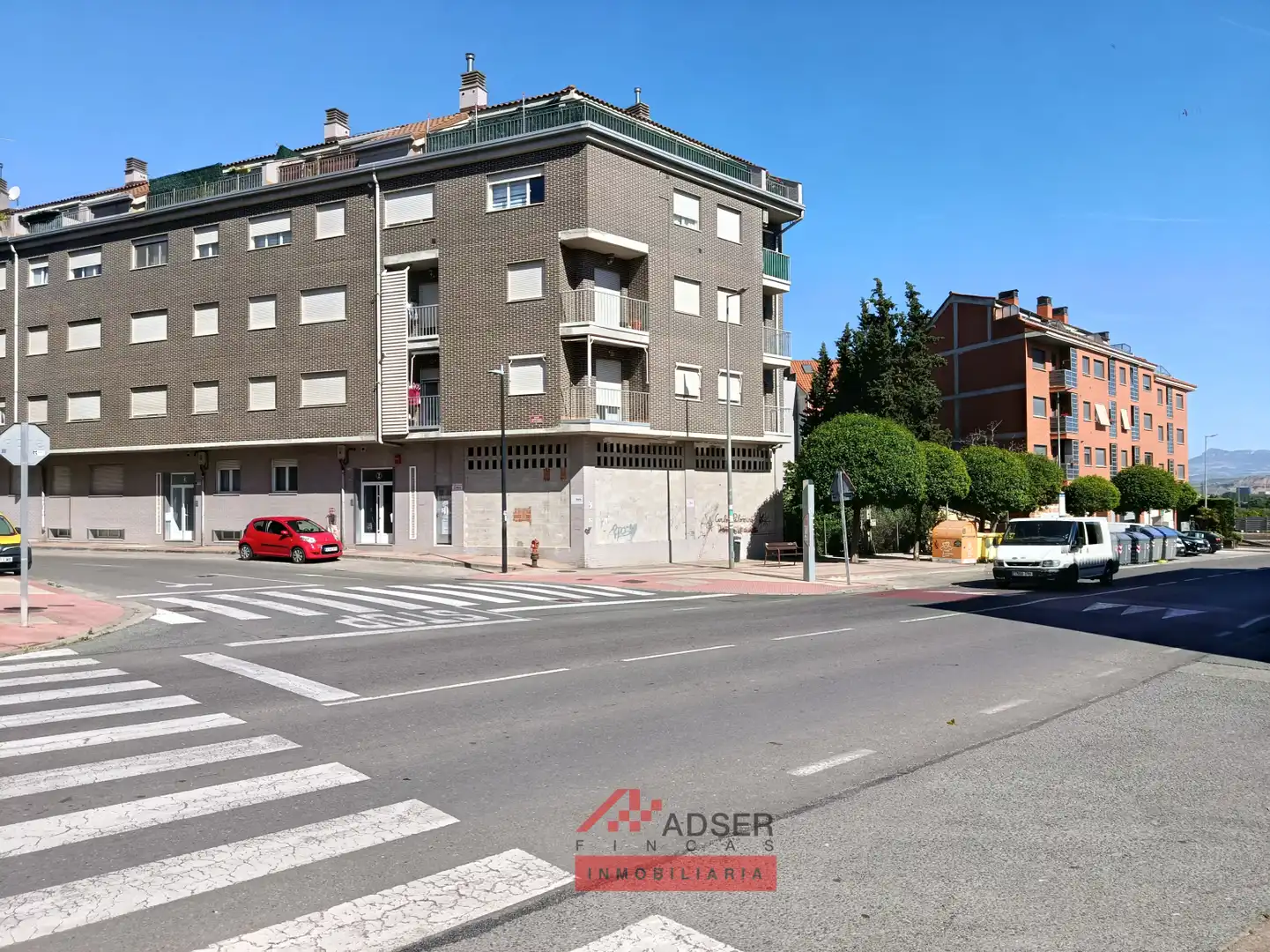 Außenansicht von Geschaftsraum zum Verkauf in Villamediana de Iregua mit Terrasse